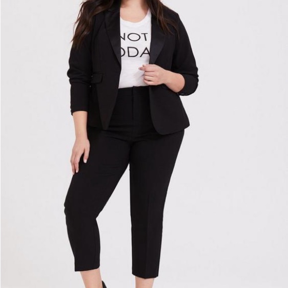 Torrid Women's Black ankle Pantsuit